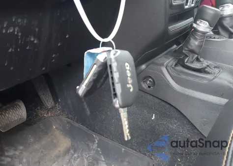 2024 Jeep Wrangler 4-Door Sahara 4X4 from USA, damaged, VIN 1C4PJXEG4RW330356